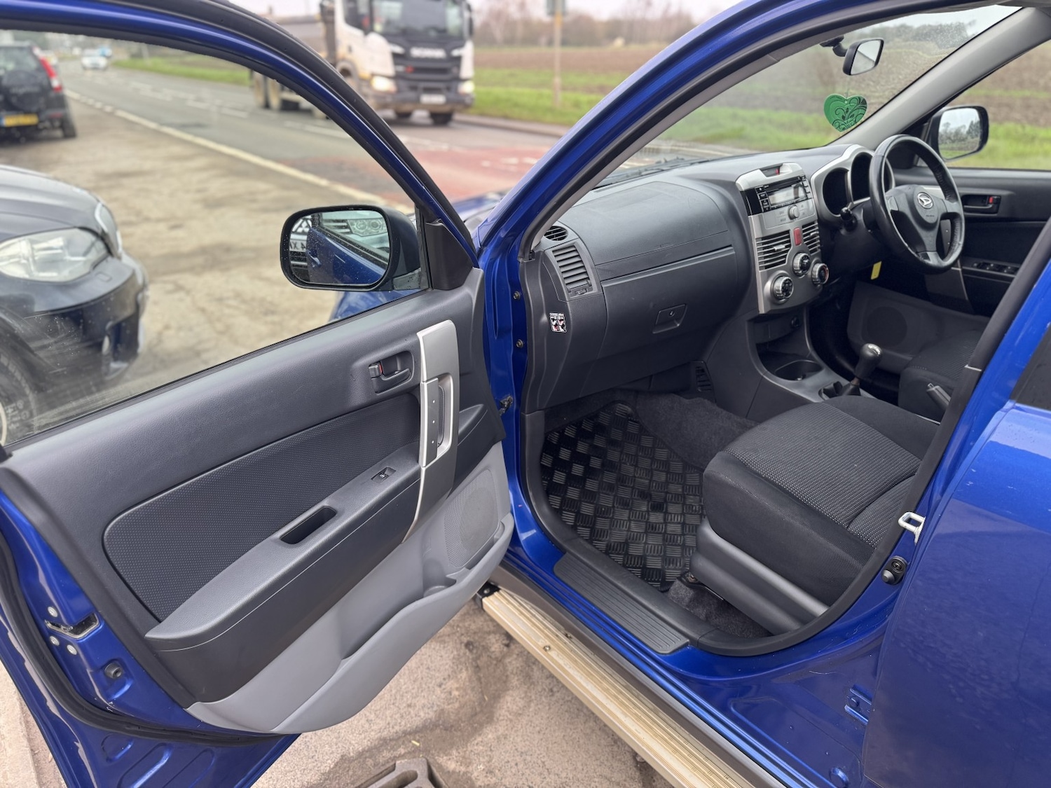 Used Daihatsu Terios 2006 for sale - 77329280: Photo 8