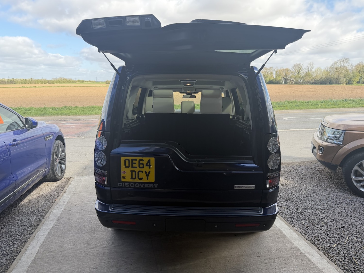 Used Land Rover Discovery 4 2014 for sale - 78112165: Photo 8