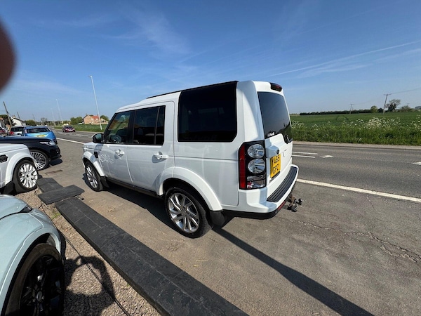 Used Land Rover Discovery 4 2015 for sale - 74518737: Photo 19
