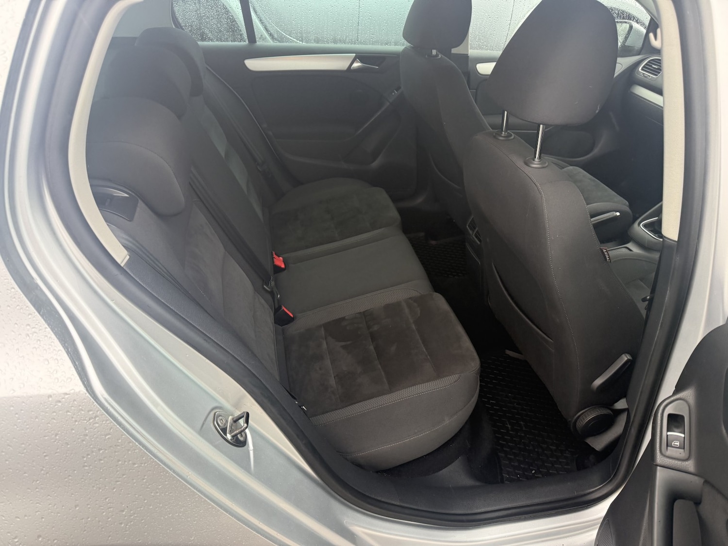 Used Volkswagen Golf 2010 for sale - 77289220: Photo 15