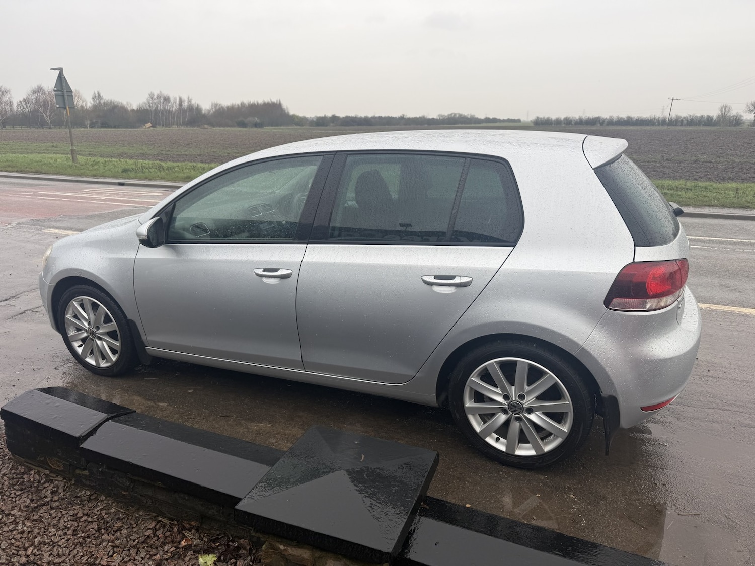 Used Volkswagen Golf 2010 for sale - 77289220: Photo 6