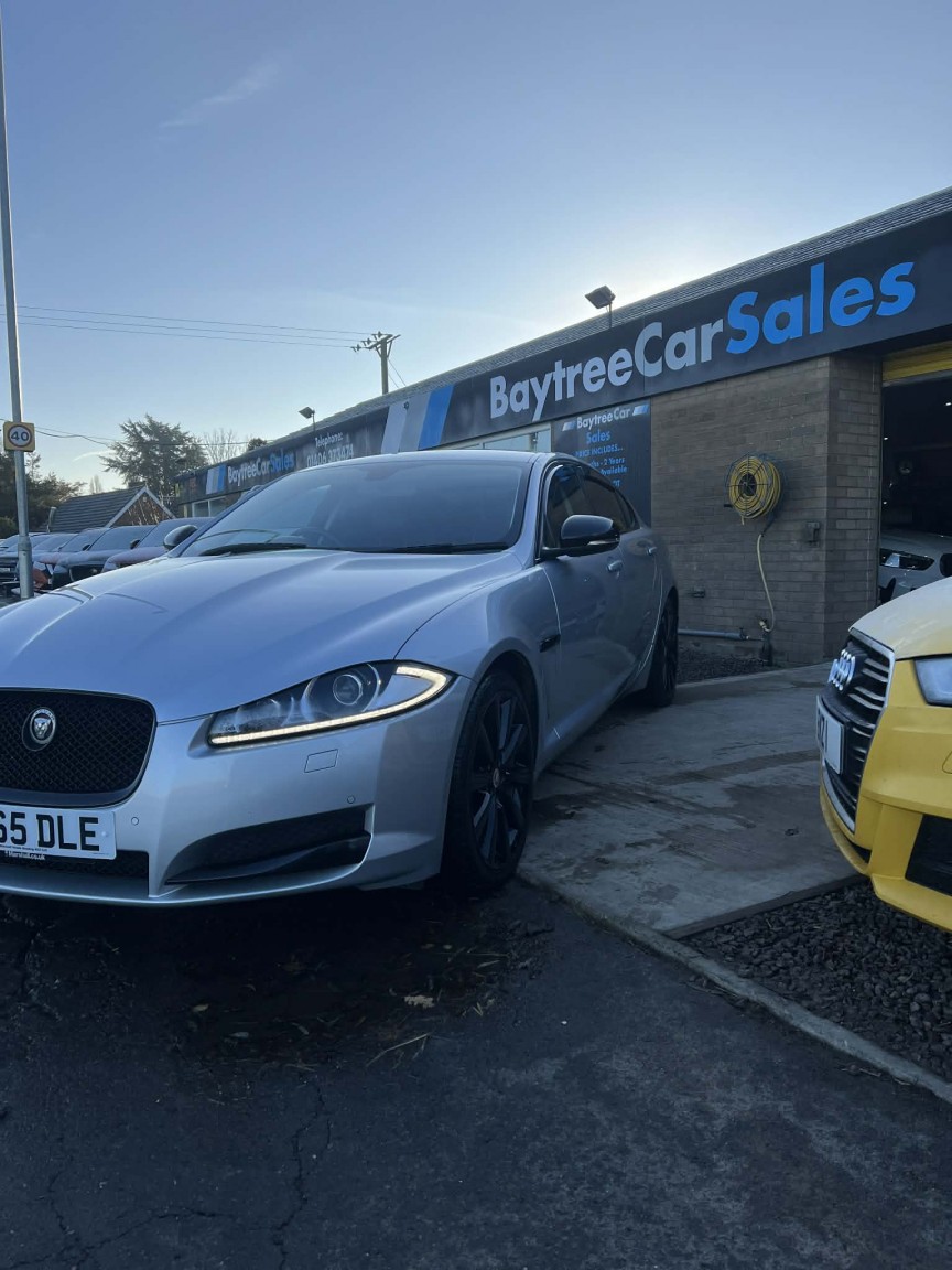 Used Jaguar XF 2015 for sale - 76649808: Photo 2