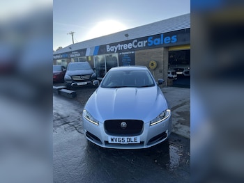 Used Jaguar XF 2015 for sale - 76649808: Photo