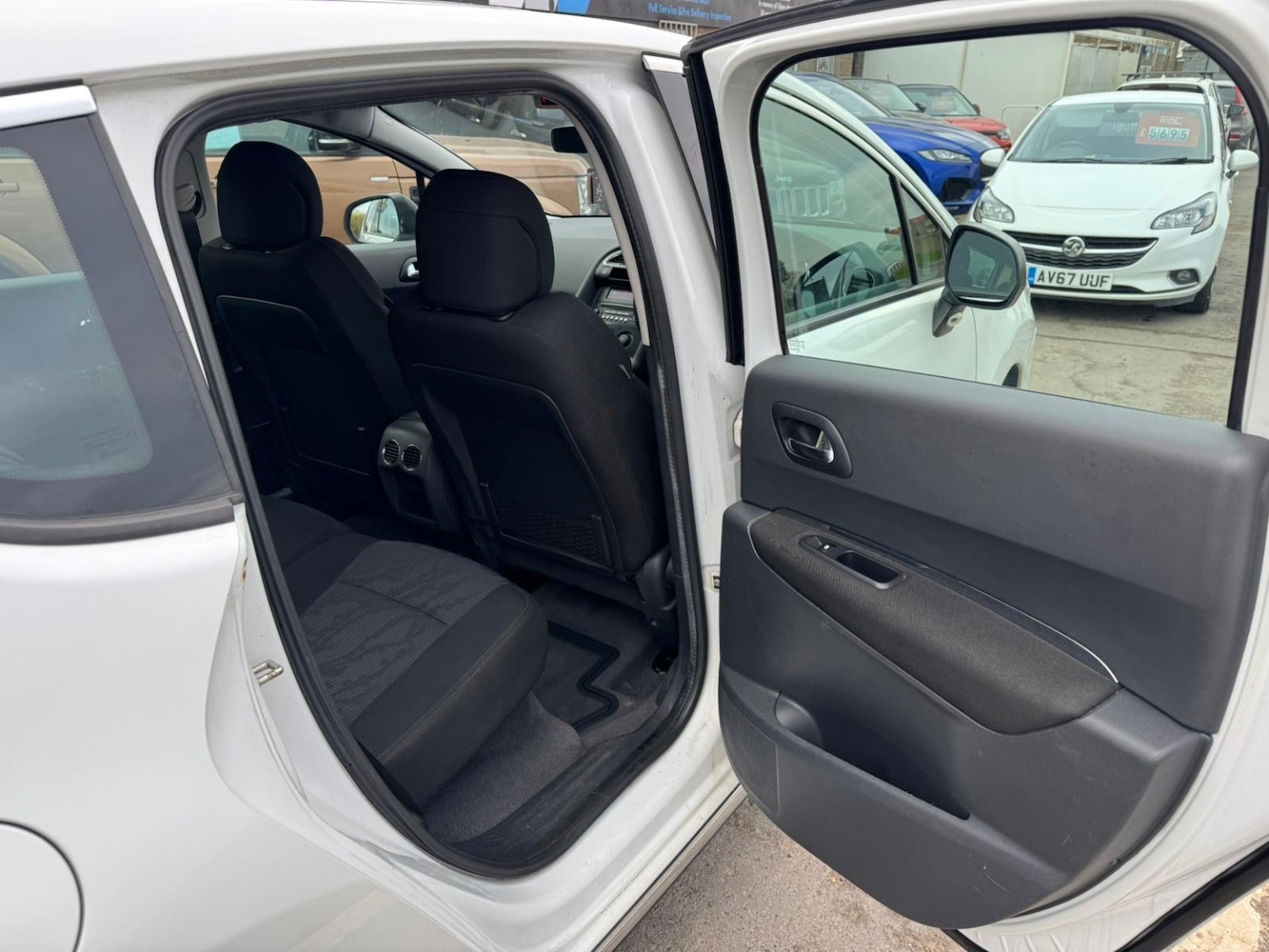 Used Peugeot 3008 2011 for sale - 78084497: Photo 13