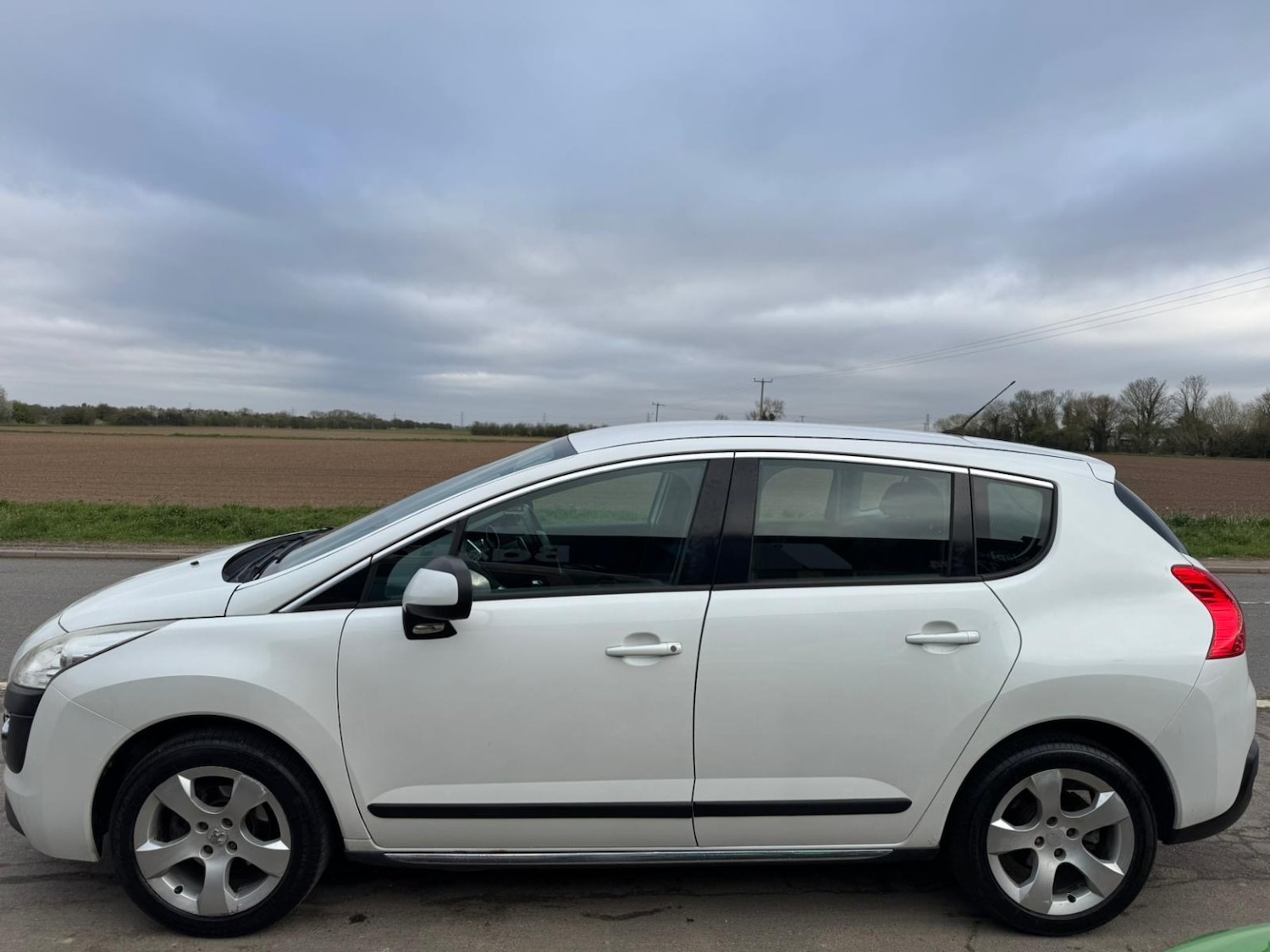 Used Peugeot 3008 2011 for sale - 78084497: Photo 5