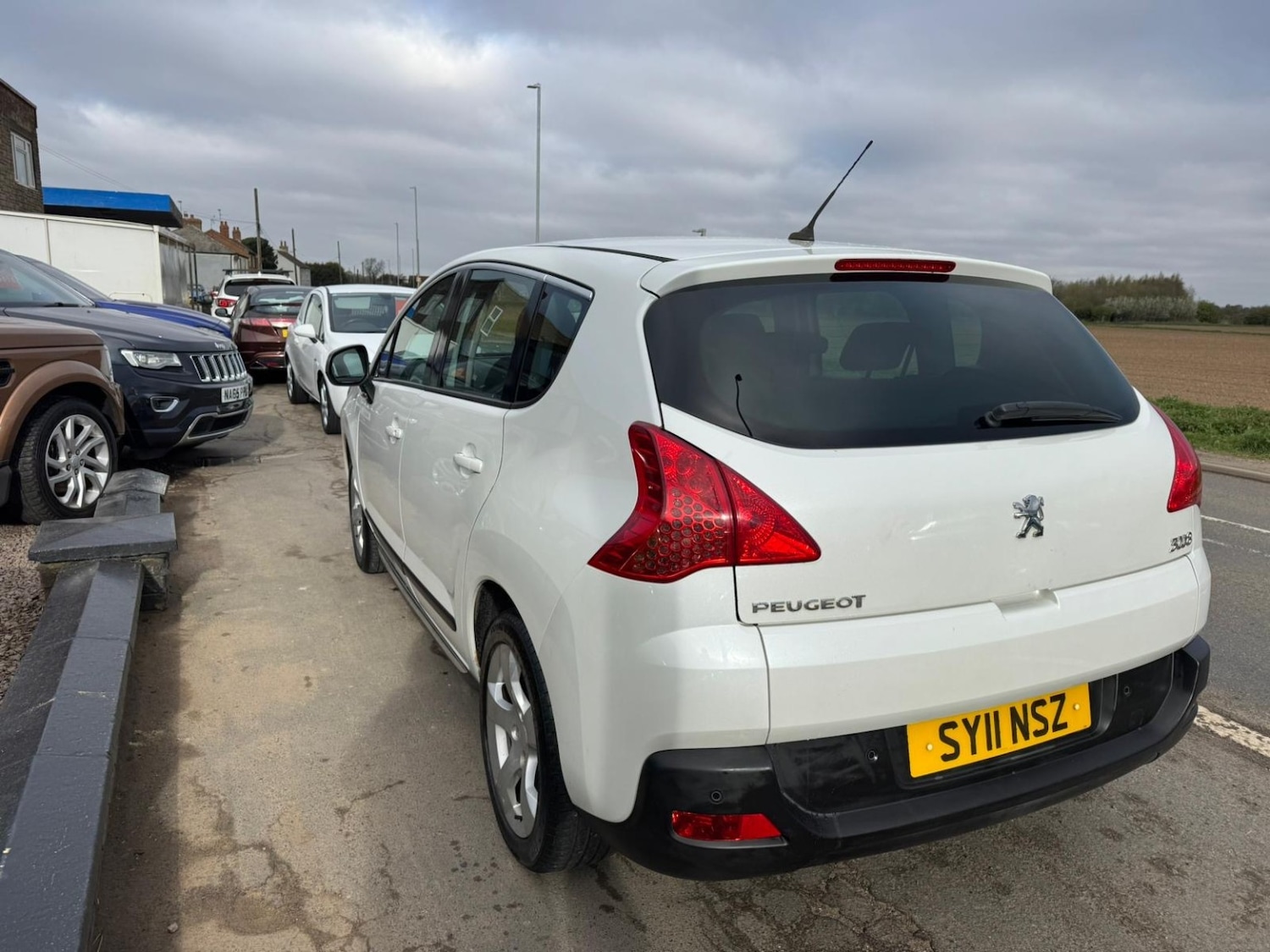 Used Peugeot 3008 2011 for sale - 78084497: Photo 6