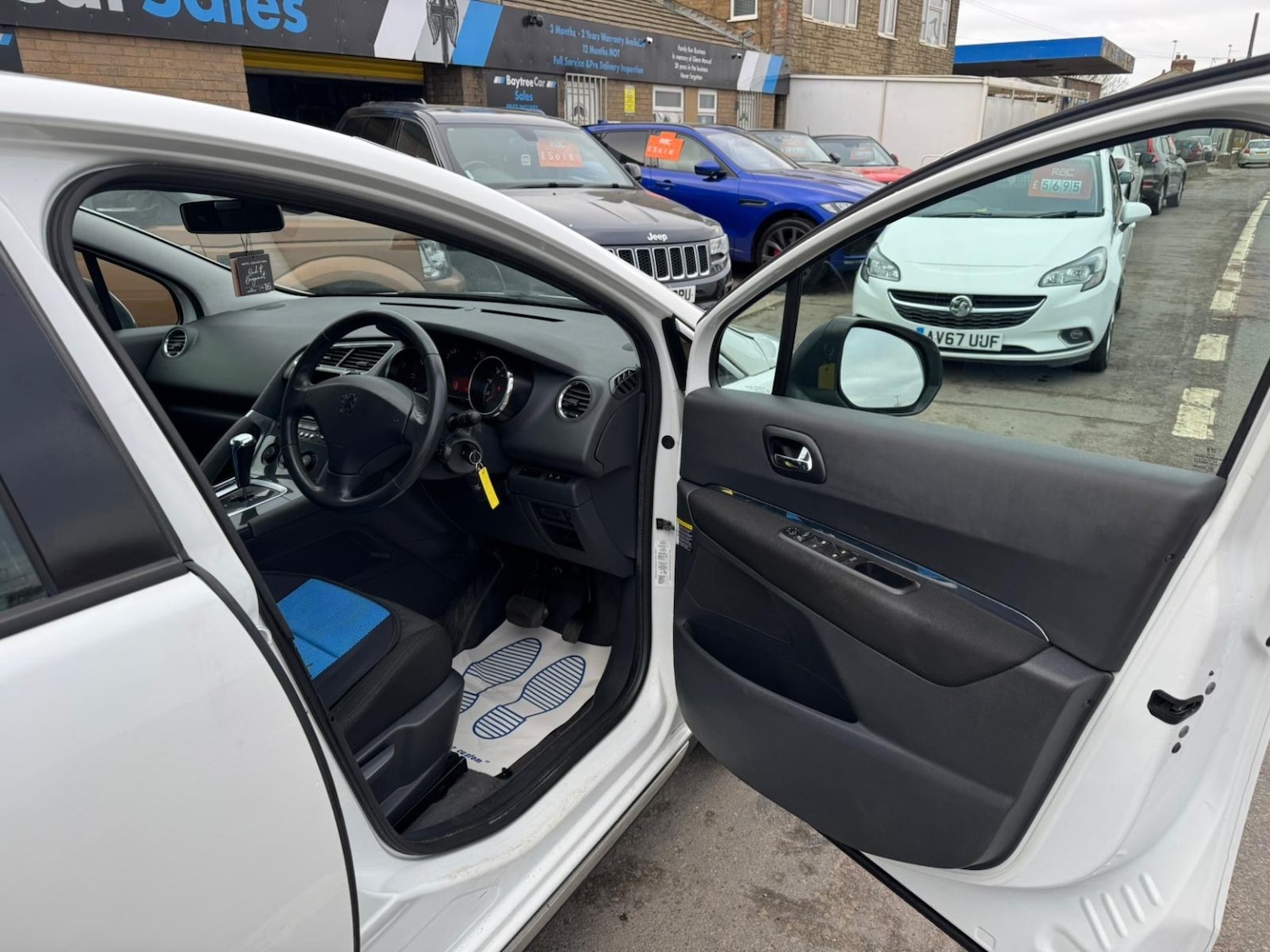 Used Peugeot 3008 2011 for sale - 78084497: Photo 9