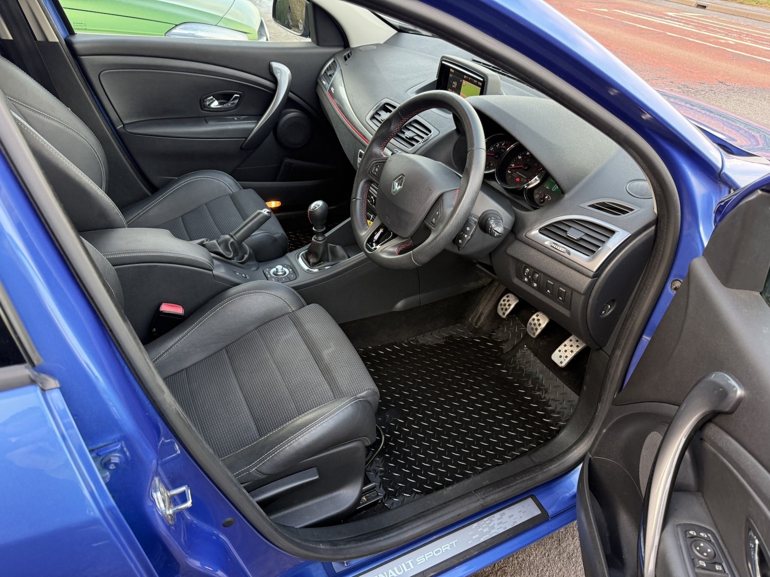 Used Renault Megane 2013 for sale - 77166126: Photo 11