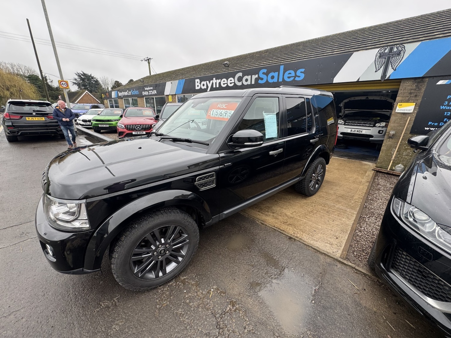 Used Land Rover Discovery 4 2016 for sale - 77687654: Photo 3
