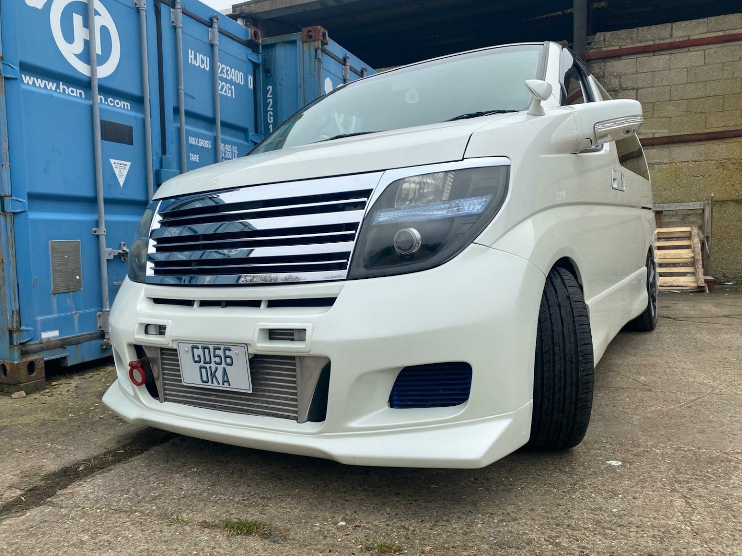 Used Nissan Elgrand 2018 for sale - 77781589: Photo 4