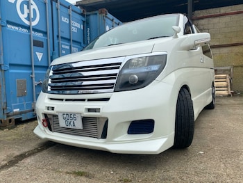 Used Nissan Elgrand 2018 for sale - 77781589: Photo