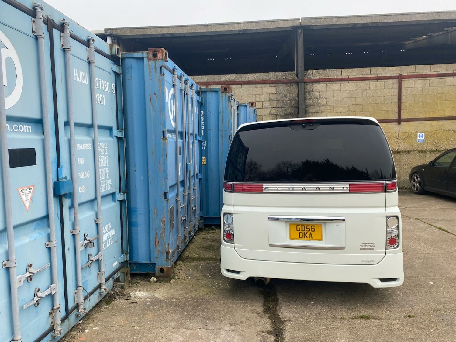 Used Nissan Elgrand 2018 for sale - 77781589: Photo 8