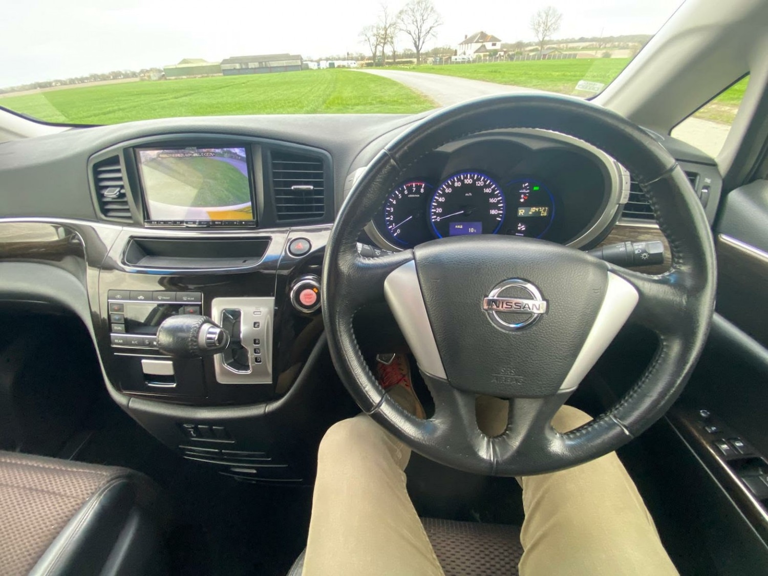 Used Nissan Elgrand 2025 for sale - 77921406: Photo 11