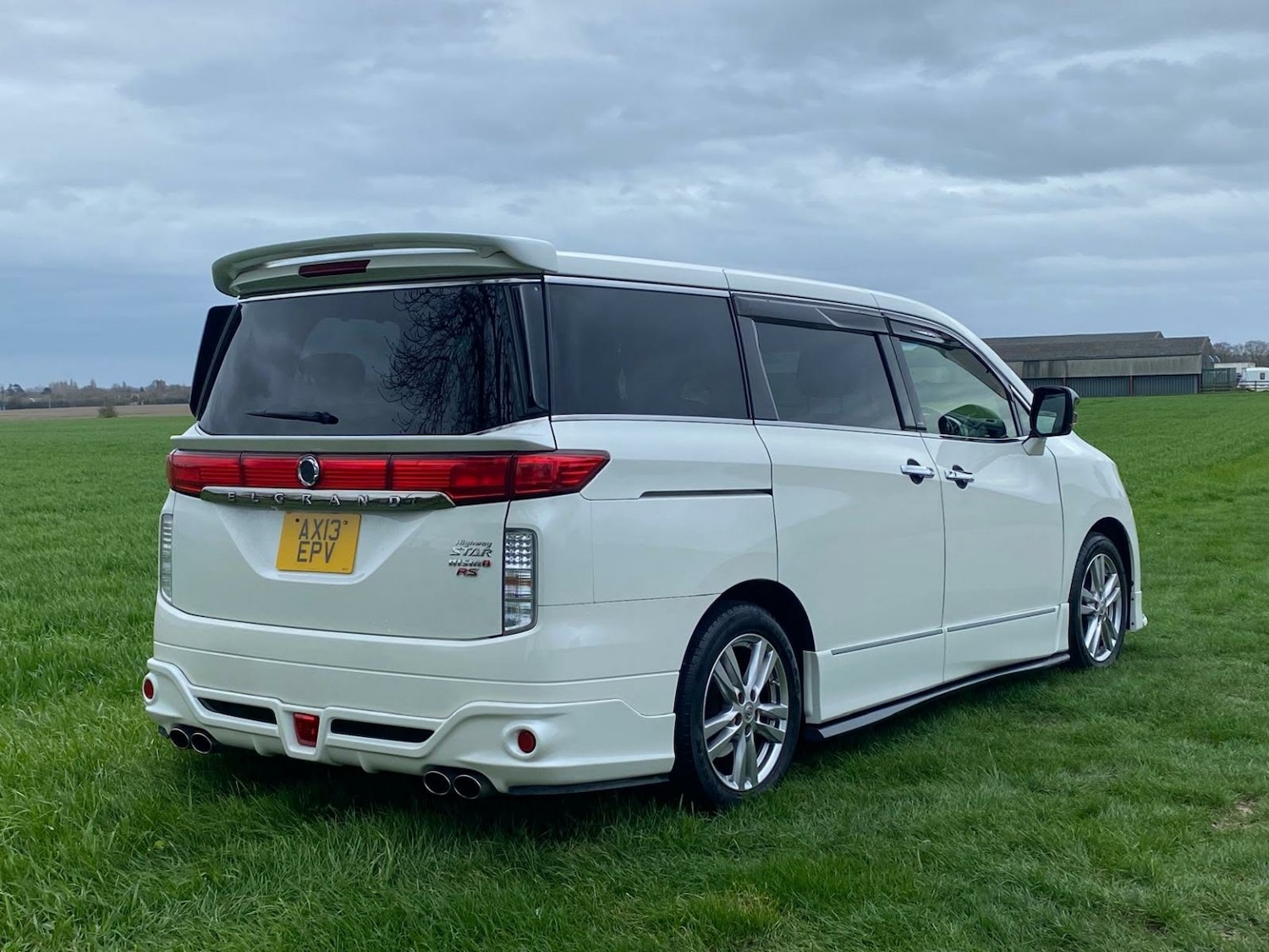 Used Nissan Elgrand 2025 for sale - 77921406: Photo 3