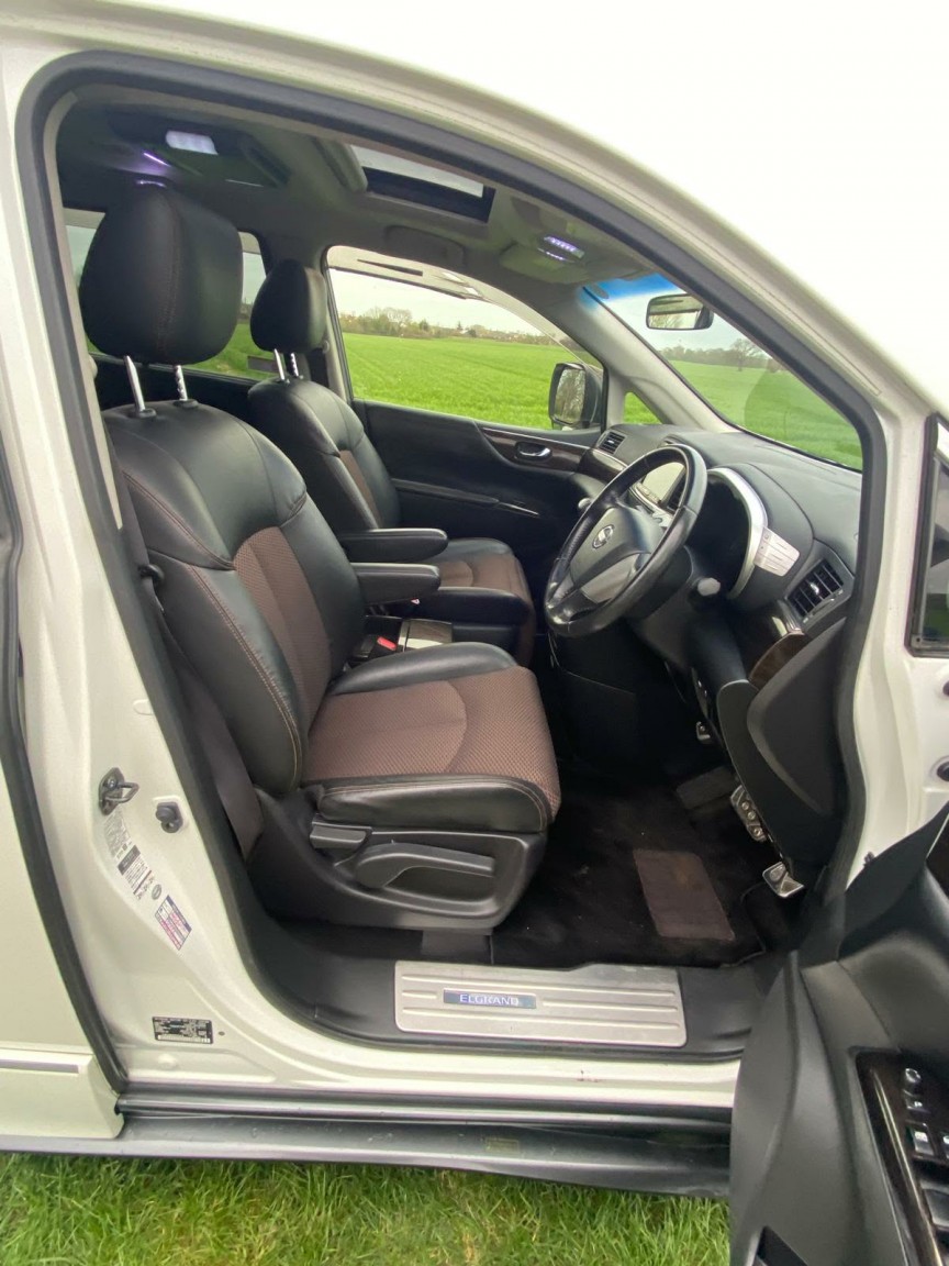Used Nissan Elgrand 2025 for sale - 77921406: Photo 9
