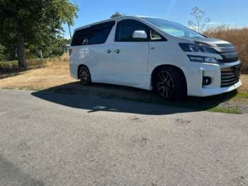 Used Toyota Vellfire 2014 for sale - 75297171: Photo