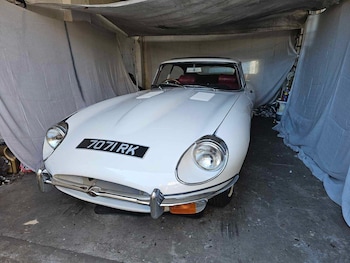 Used Jaguar E-Type 1970 for sale - 75677068: Photo