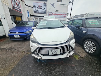 Used Toyota Aqua 2025 for sale - 76643295: Photo