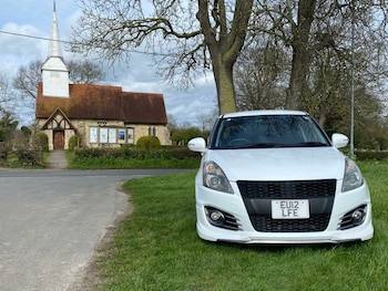 Used Suzuki Swift 2012 for sale - 79045040: Photo