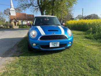 2023 - Auto 2-Door