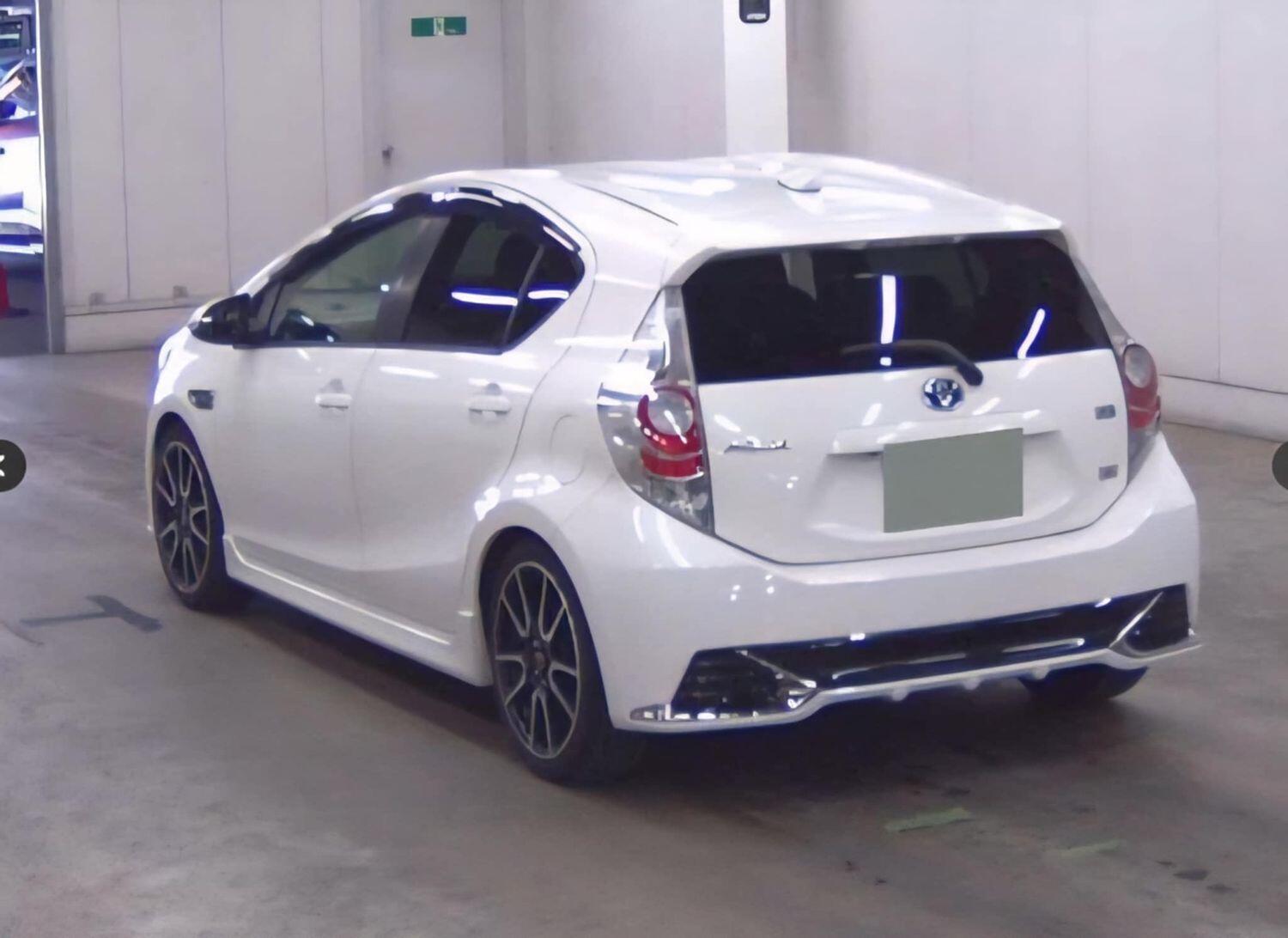 Used Toyota Aqua 2025 for sale - 77474808: Photo 13