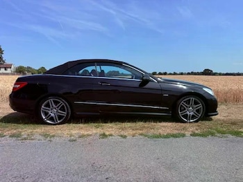 Used Mercedes-Benz E Class 2010 for sale - 79177049: Photo