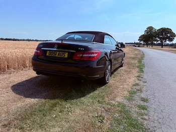 Used Mercedes-Benz E Class 2010 for sale - 79177049: Photo
