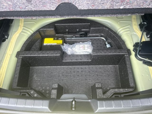 Used Toyota Vitz 2024 for sale - 76107425: Photo 30