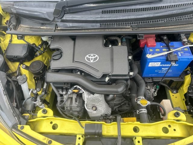 Used Toyota Vitz 2024 for sale - 76107425: Photo 32