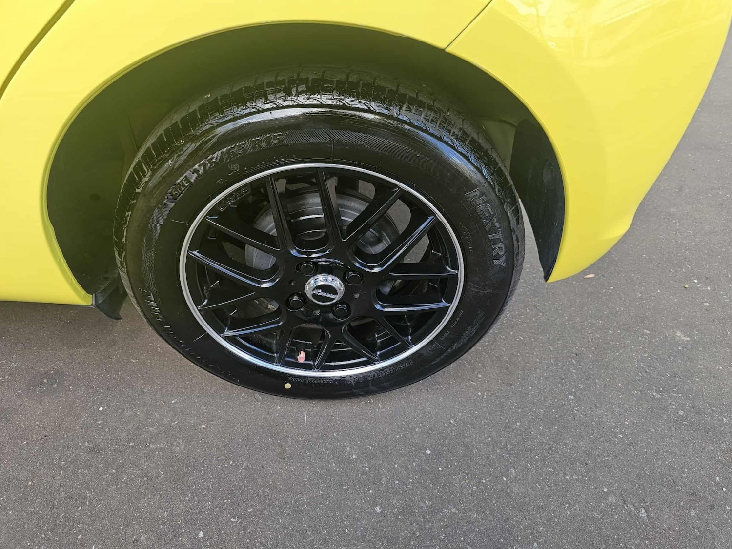Used Toyota Vitz 2024 for sale - 76107425: Photo 36
