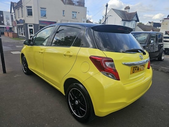 Used Toyota Vitz 2014 for sale - 76107425: Photo