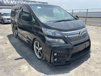Used Toyota Vellfire 2014 for sale - 79042132: Photo