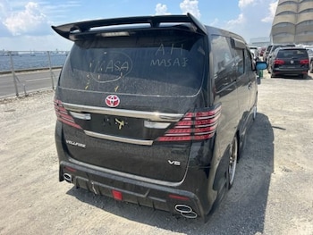 Used Toyota Vellfire 2014 for sale - 79042132: Photo