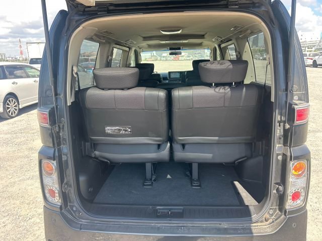 Used Ford Galaxy 2009 for sale - 77643671: Photo 11