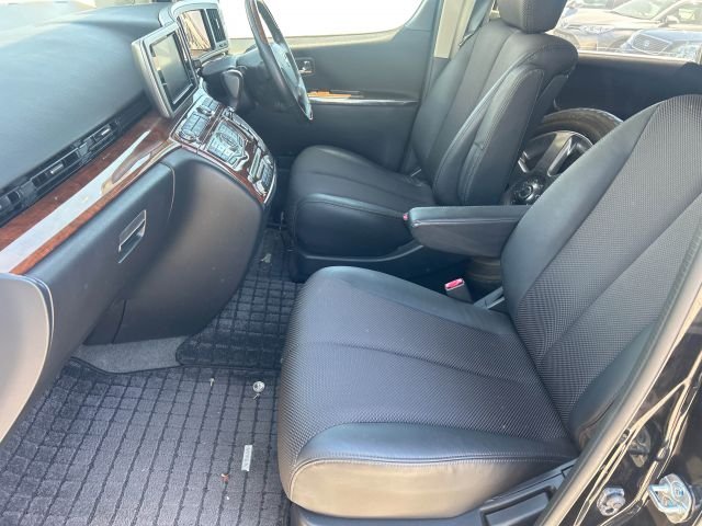 Used Ford Galaxy 2009 for sale - 77643671: Photo 12