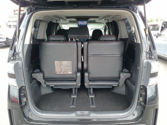 Used Toyota Vellfire 2026 for sale - 77881047: Photo 13