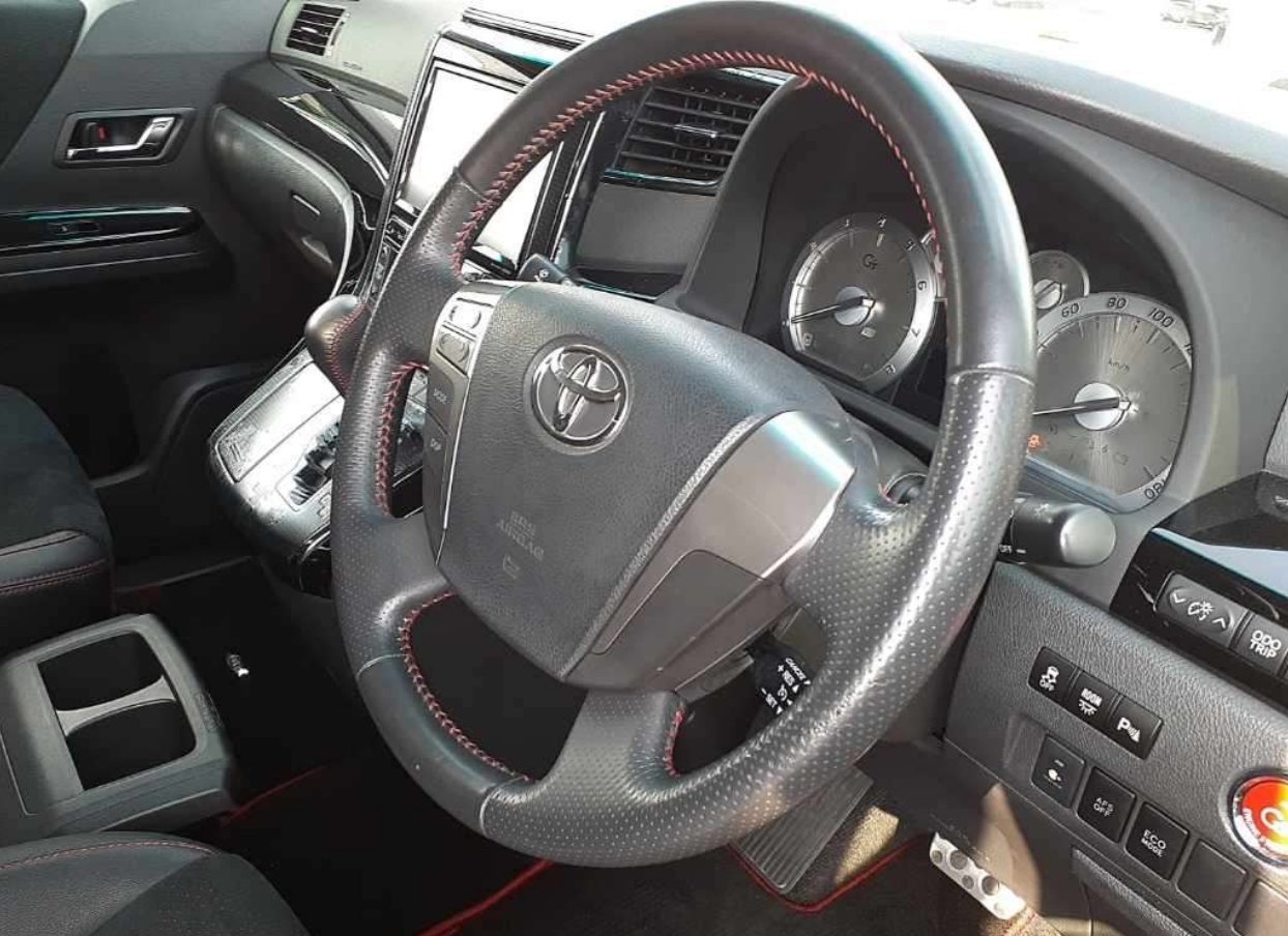 Used Toyota Vellfire 2026 for sale - 77881047: Photo 9