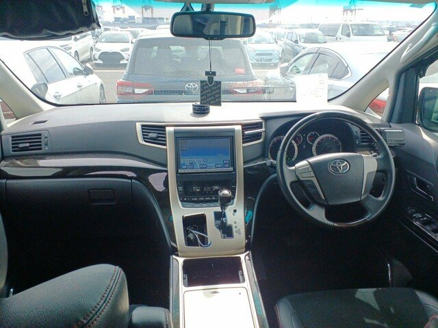 Used Toyota Vellfire 2025 for sale - 77590094: Photo 13