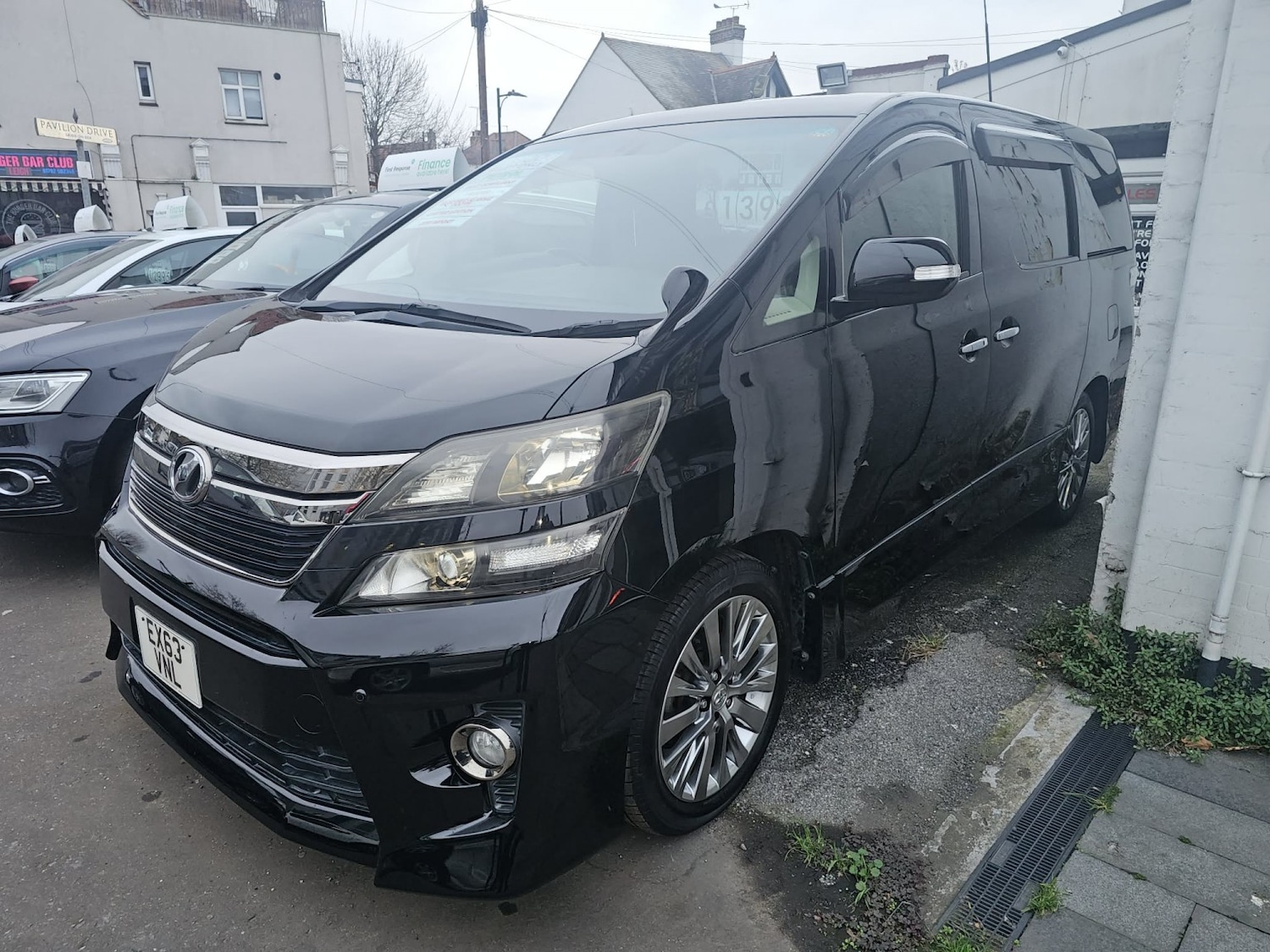 Used Toyota Vellfire 2025 for sale - 77590094: Photo 3