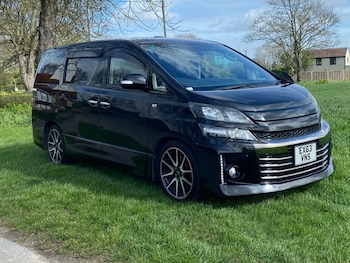 Used Toyota Vellfire 2013 for sale - 79042121: Photo