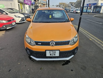Used Volkswagen Polo 2011 for sale - 77807110: Photo