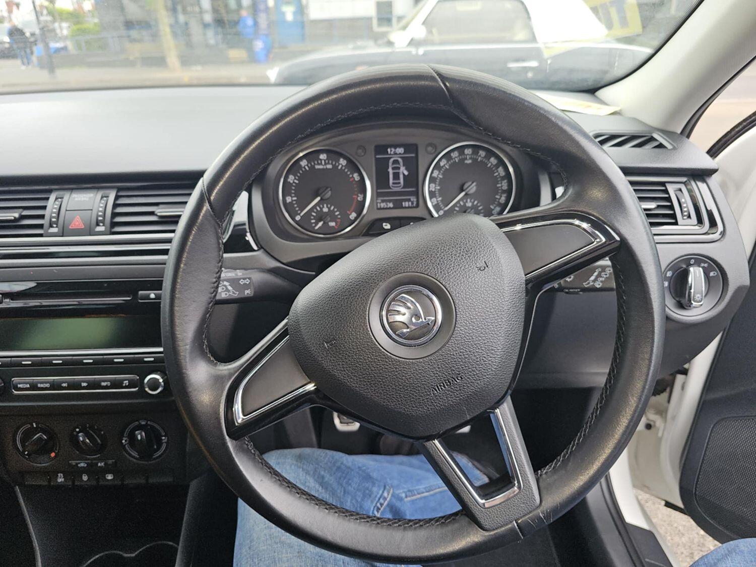 Used Skoda Rapid 2014 for sale - 76387354: Photo 11