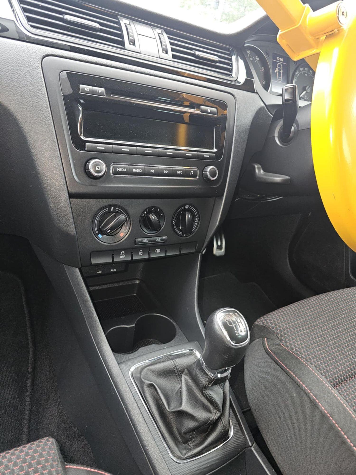 Used Skoda Rapid 2014 for sale - 76387354: Photo 13