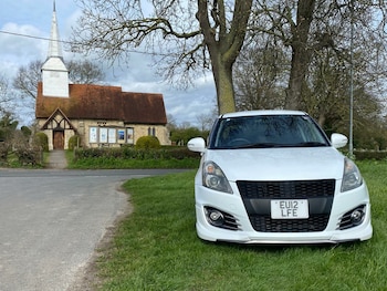 Used Suzuki Swift 2012 for sale - 77906453: Photo