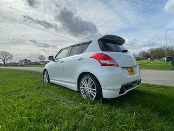 Used Suzuki Swift 2012 for sale - 77906453: Photo