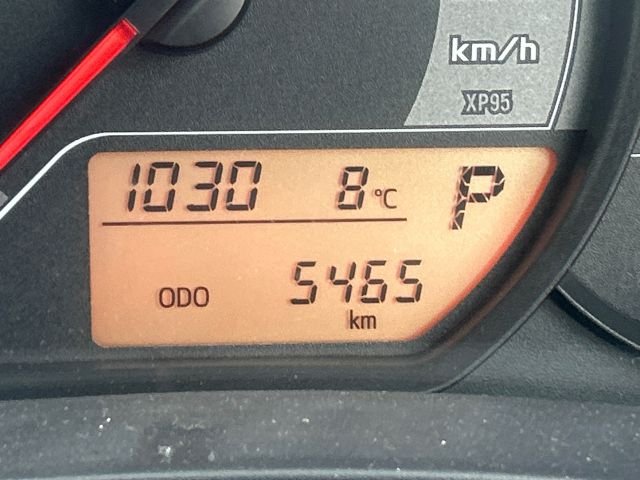 Used Toyota Vitz 2024 for sale - 76793979: Photo 10