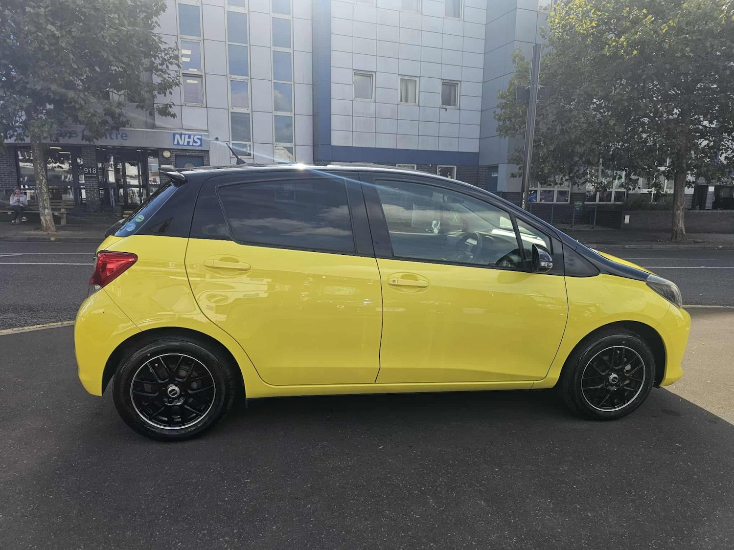 Used Toyota Vitz 2024 for sale - 76793979: Photo 4