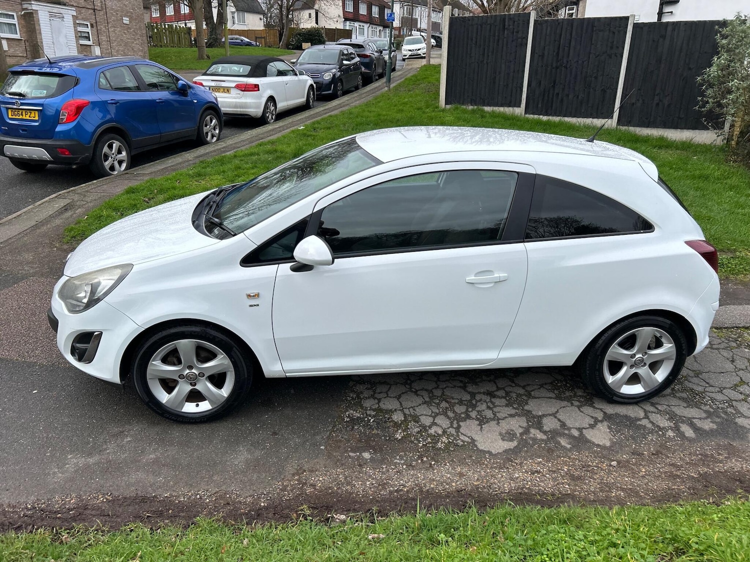 Used Vauxhall Corsa 2012 for sale - 77696668: Photo 4