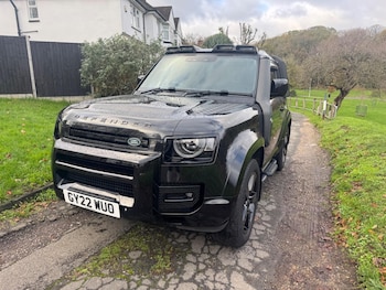 Used Land Rover Defender 2022 for sale - 76716882: Photo