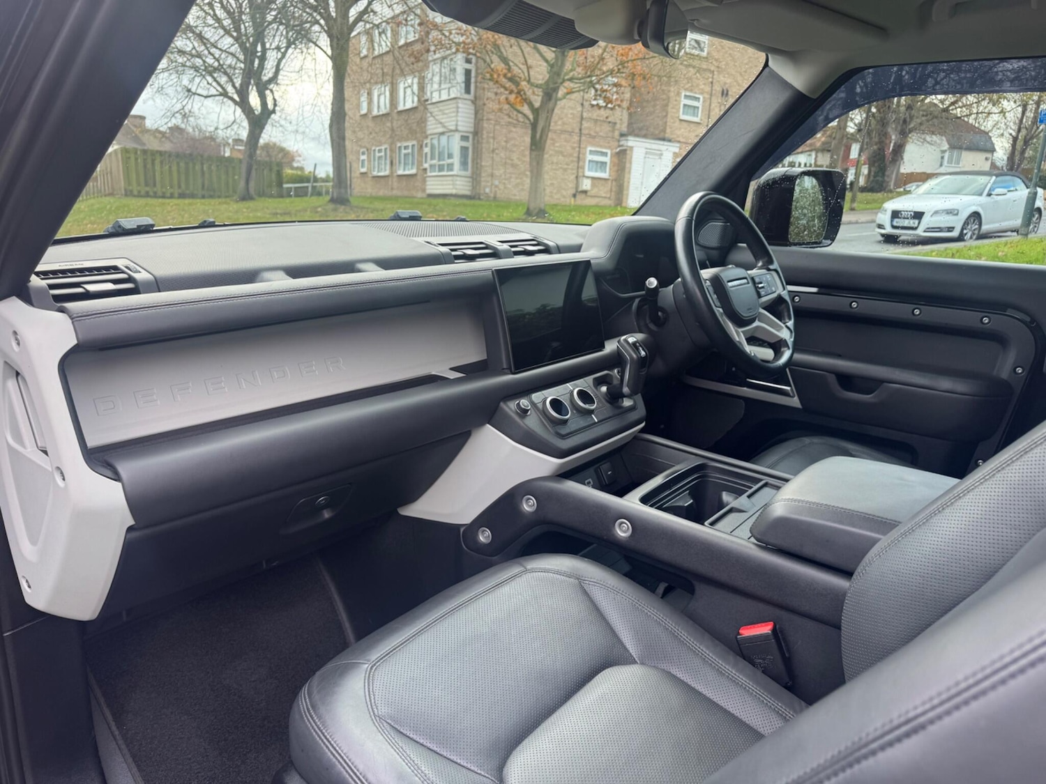 Used Land Rover Defender 2022 for sale - 76716882: Photo 9